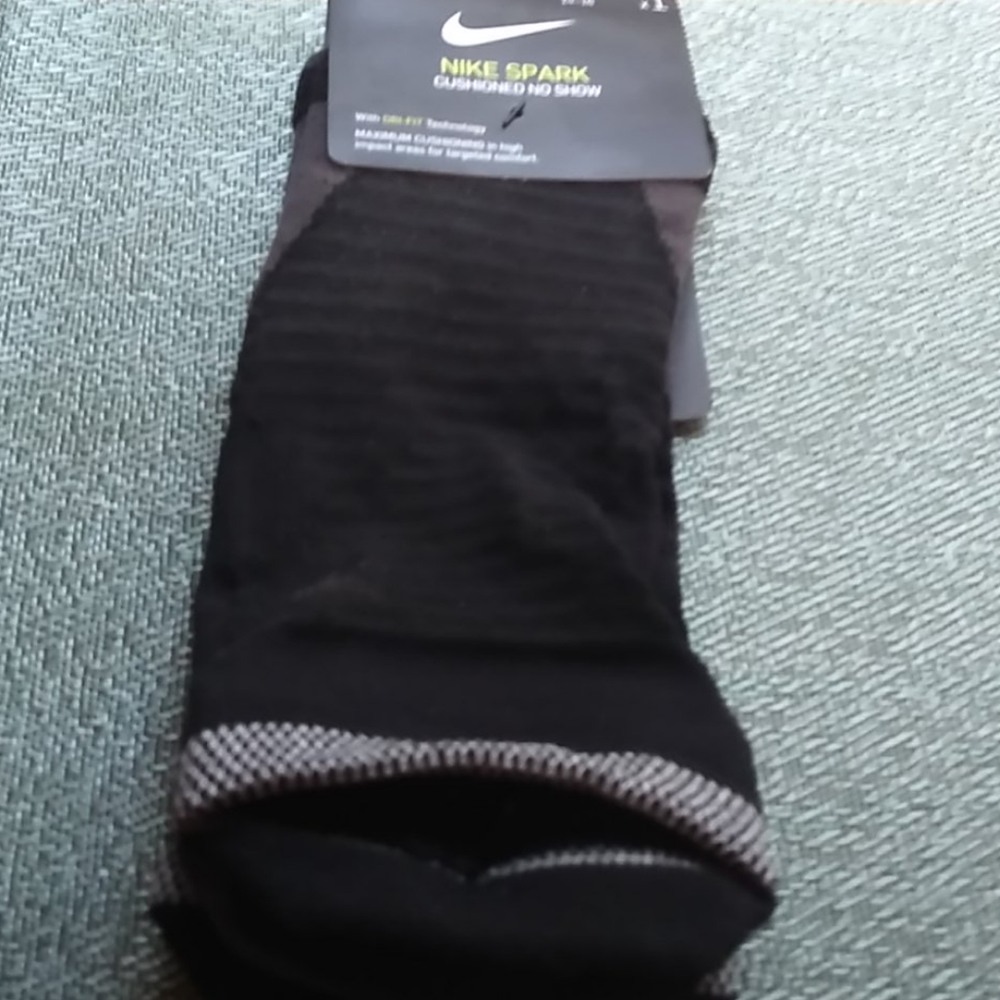 Nike dri fit socks